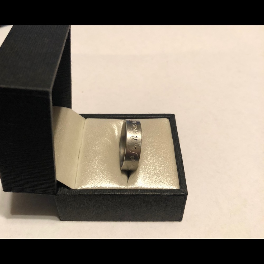 Silver Ring - Picture 2 of 6
